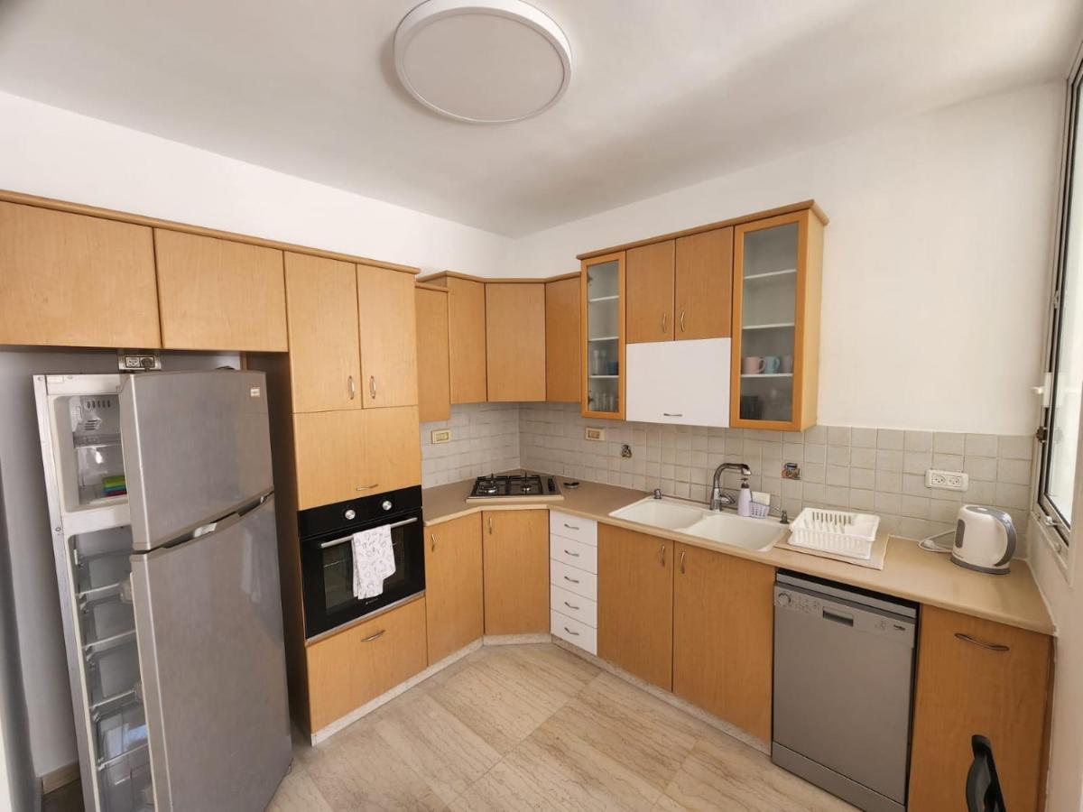 Chilling In Netanya Apartment Bagian luar foto
