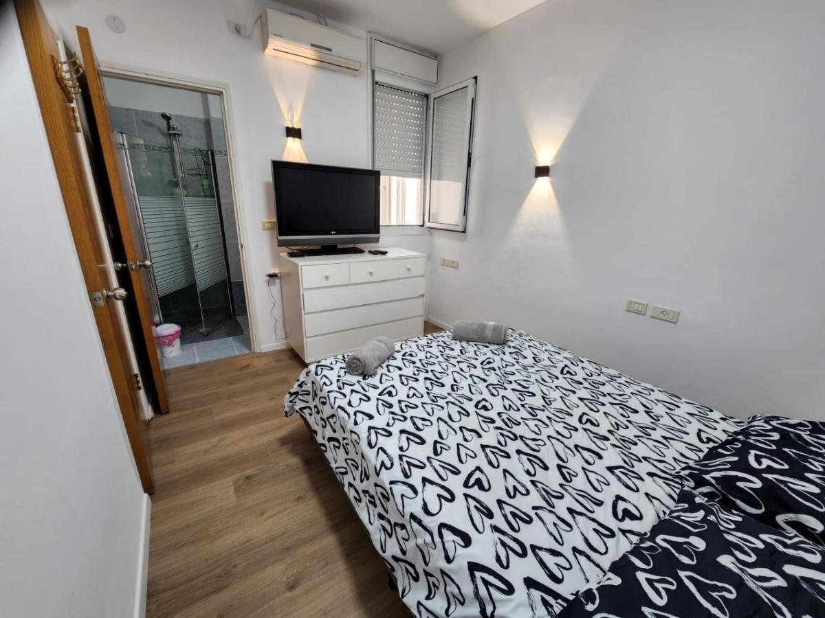 Chilling In Netanya Apartment Bagian luar foto