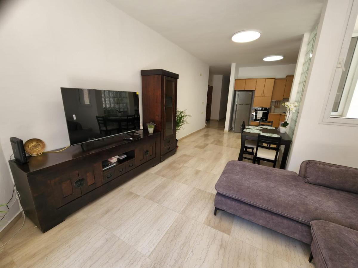 Chilling In Netanya Apartment Bagian luar foto